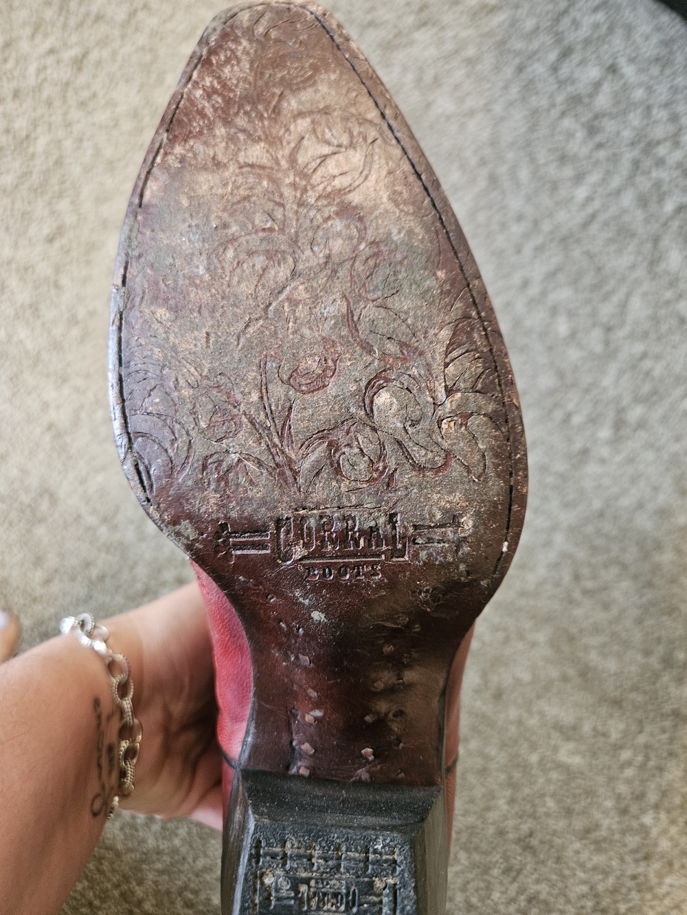 Red Embroidered Leather Cowboy Boots By Corral Boots. Sz 8 - Picture 2 of 4